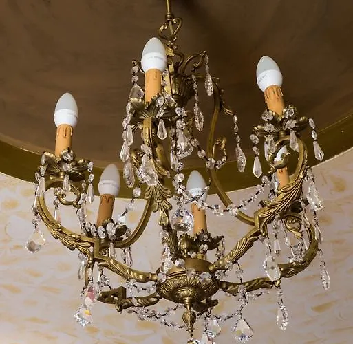 Katerina's كارداميلي