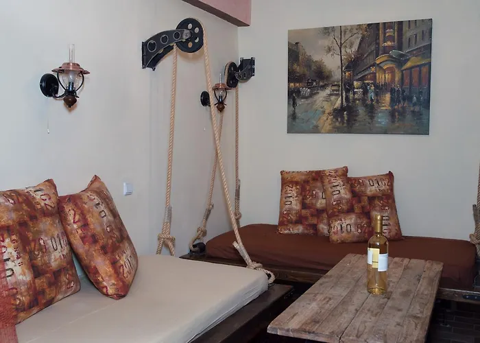 Katerina's * كارداميلي